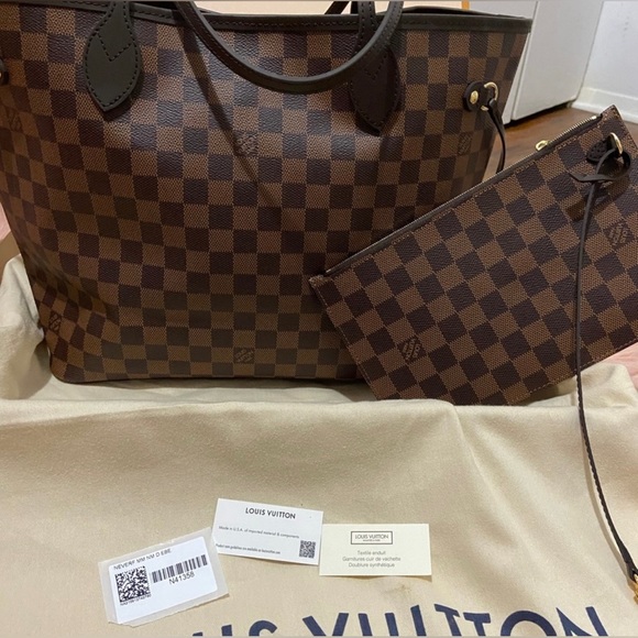 Like New Medium Louis Vuitton Neverfull MM Damier Ebene Canvas Tote In Cherry - Picture 7 of 16